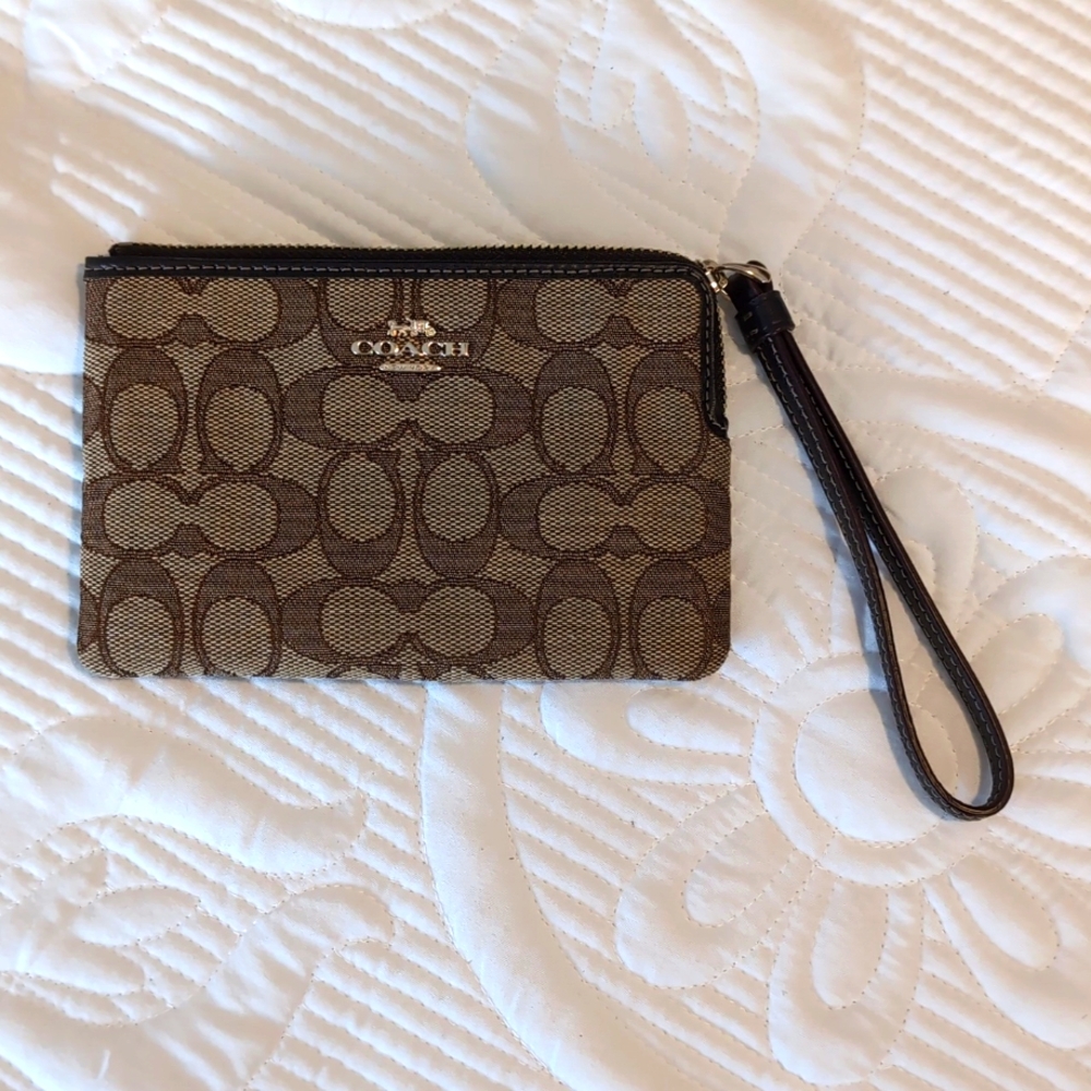Like new Coach wristlet
